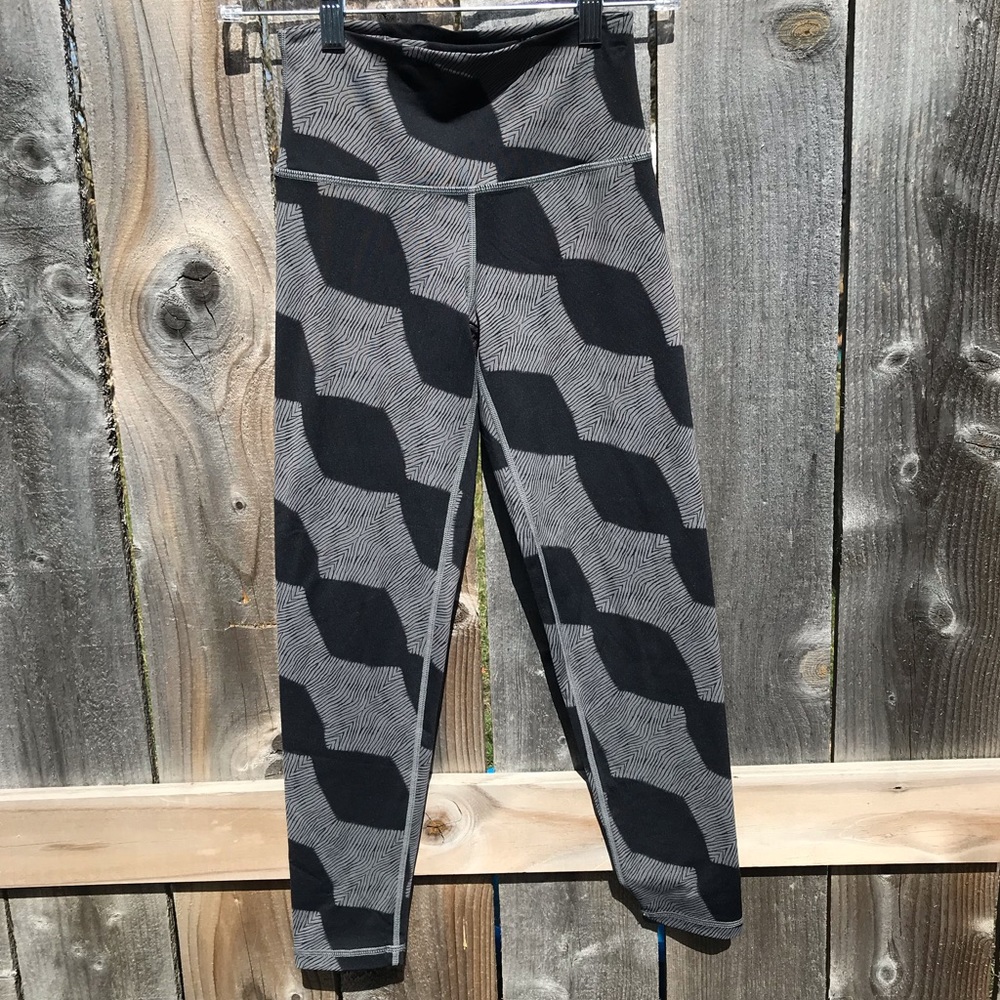 Aeria workout leggings